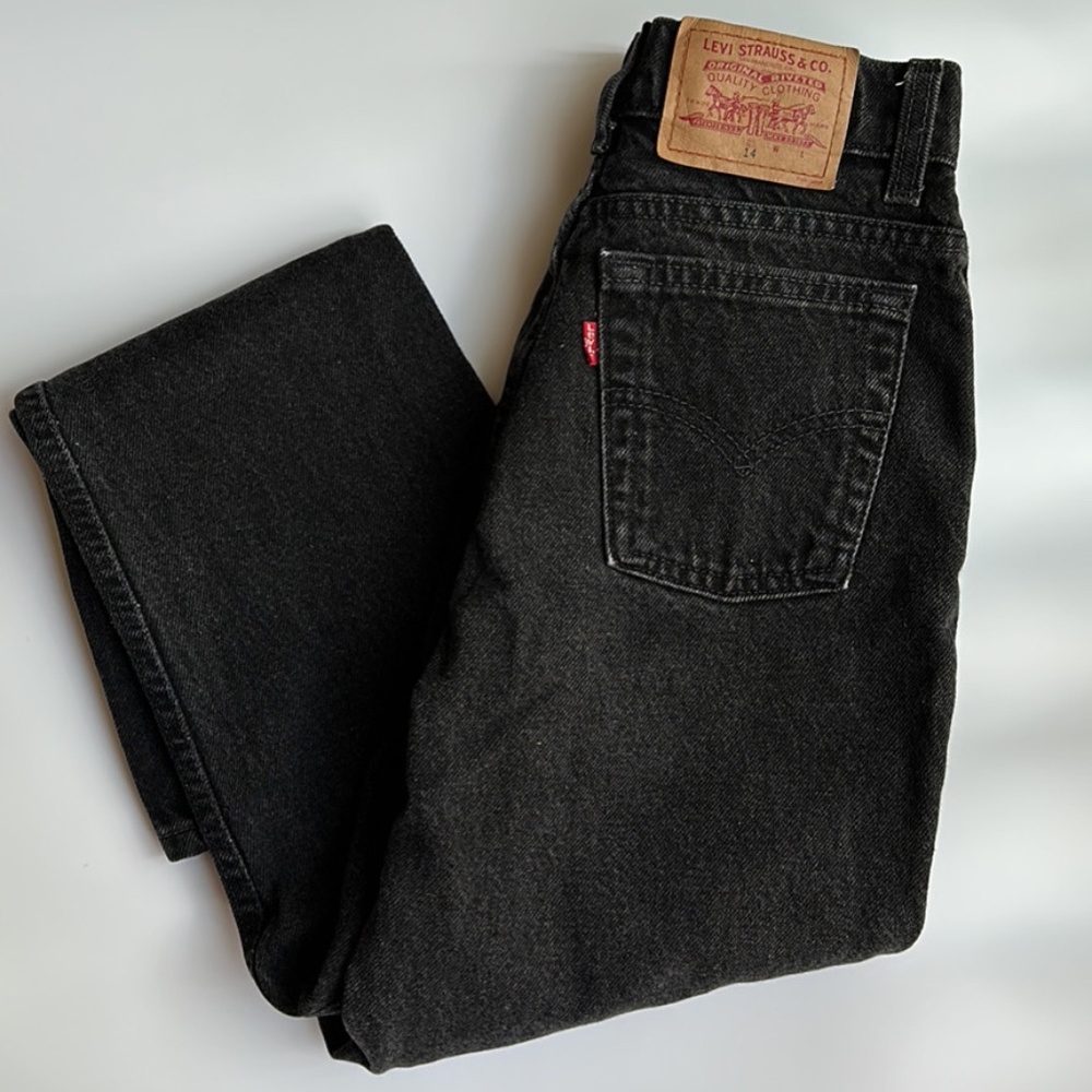 Vintage women’s Levi’s 512 black jeans